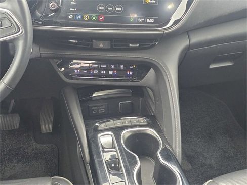 Used 2022 Buick Envision Avenir w/ Technology Package II image 17