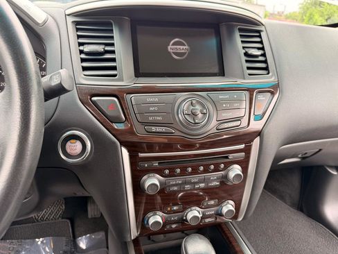 Used 2015 Nissan Pathfinder SL AWD/4WD image 12