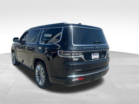 Used 2023 Jeep Grand Wagoneer Series II w/ Flexible Seating Group AWD/4WD image 3