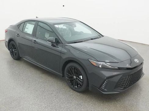 New 2026 Toyota Camry SE image 13