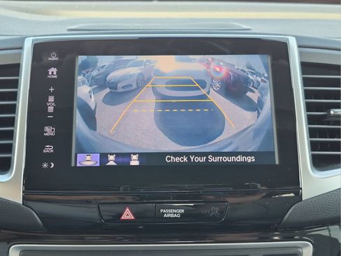 Used 2017 Honda Pilot Touring image 26