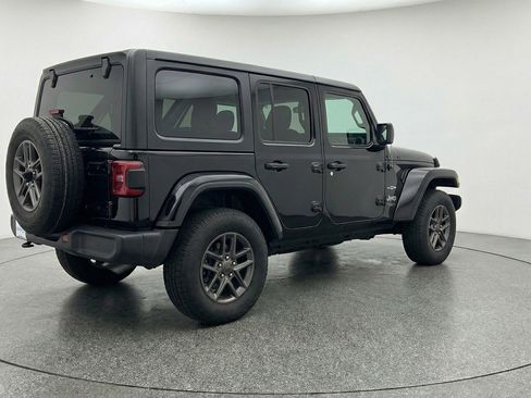 Used 2025 Jeep Wrangler Sport S image 9