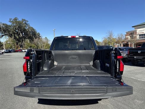 Used 2022 Ford F150 Lightning Lariat image 28