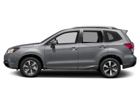 Used 2018 Subaru Forester 2.5i Limited AWD/4WD image 6