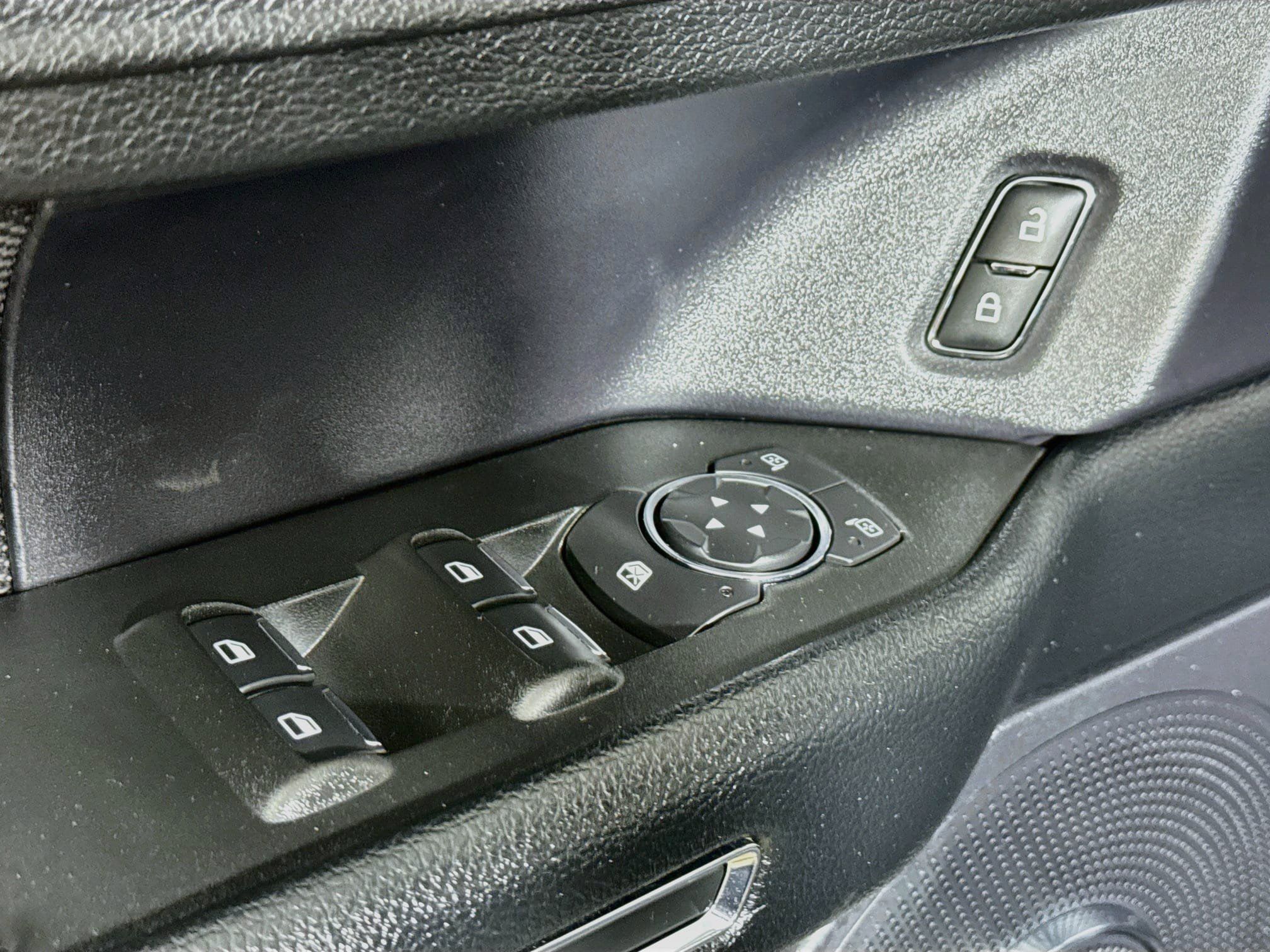Used 2021 Ford Expedition XL AWD/4WD image 18