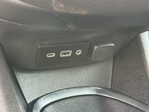 Used 2023 Chevrolet Malibu LT image 29