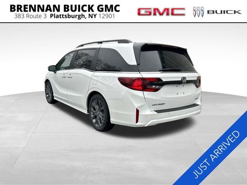 Used 2025 Honda Odyssey Touring image 6