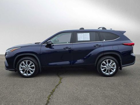 Used 2022 Toyota Highlander Limited image 7