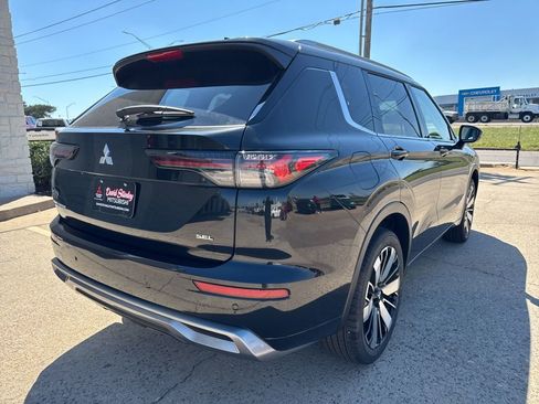 New 2026 Mitsubishi Outlander SEL FWD image 4