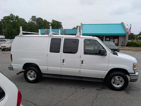 Used 2011 Ford E-350 and Econoline 350 Super Duty w/ Commercial Cargo Van Pkg RWD image 12