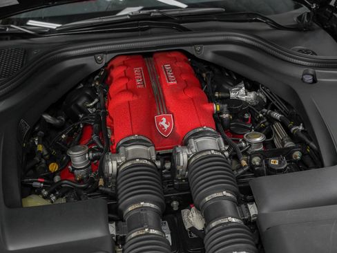 Used 2010 Ferrari California RWD image 50