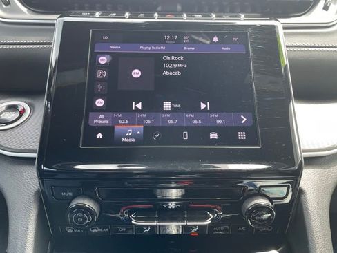 Used 2025 Jeep Grand Cherokee L Laredo AWD/4WD image 19