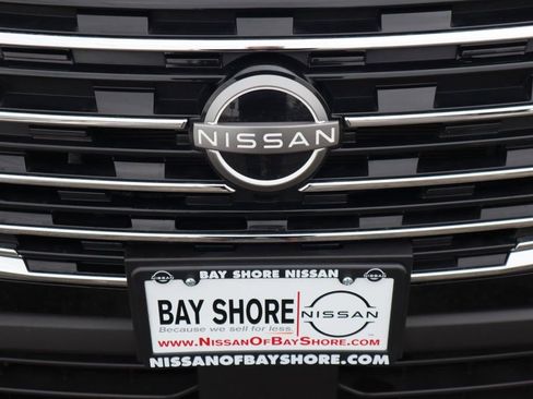 Certified 2025 Nissan Rogue SV AWD/4WD image 64