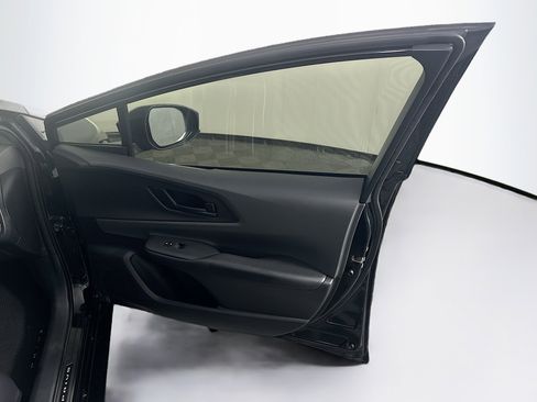 Used 2024 Toyota Prius LE image 31