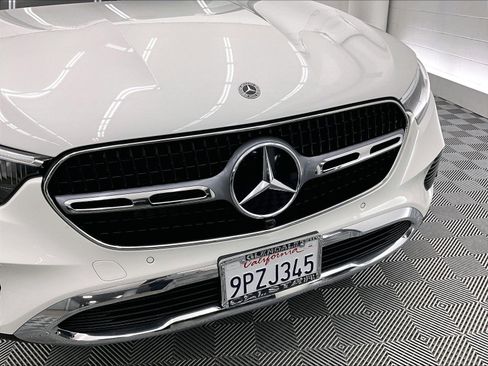 Certified 2025 Mercedes-Benz GLC 300 image 31