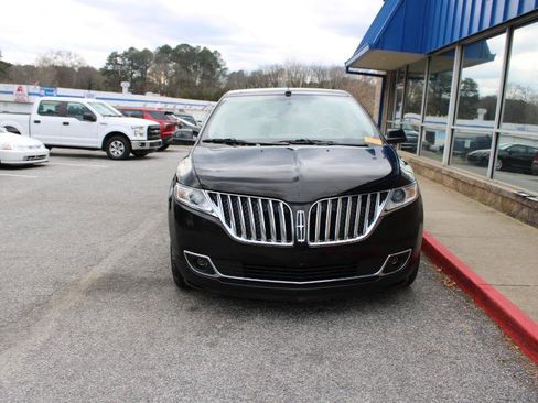 Used 2011 Lincoln MKX 2WD w/ 102A Rapid Spec Order Code image 2