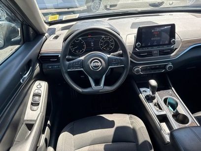 Used 2024 Nissan Altima 2.5 SV