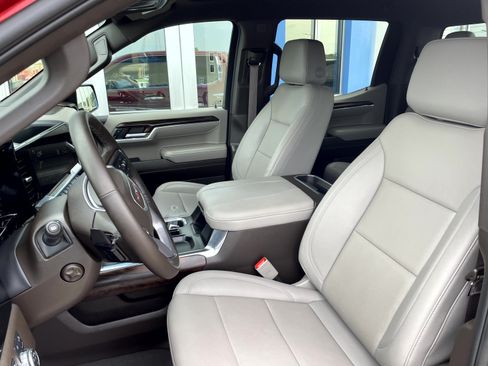 Used 2024 GMC Sierra 1500 SLT w/ SLT Premium Package AWD/4WD image 11