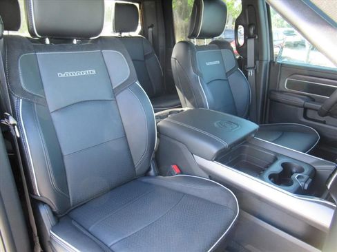 New 2026 RAM 2500 Laramie AWD/4WD image 10