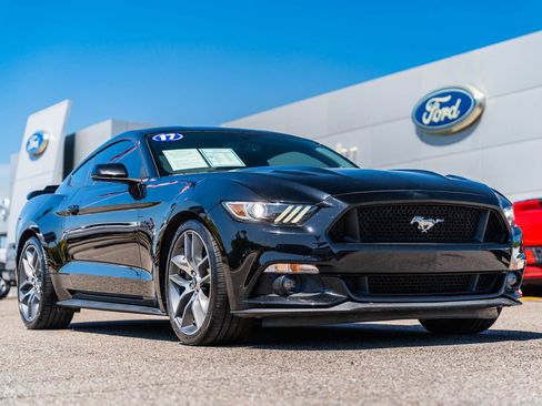 Used 2017 Ford Mustang GT Premium w/ Equipment Group 401A RWD image 1