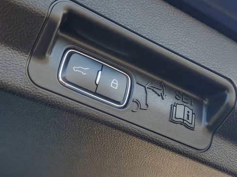 Used 2024 Ford Explorer XLT w/ Equipment Group 202A image 9