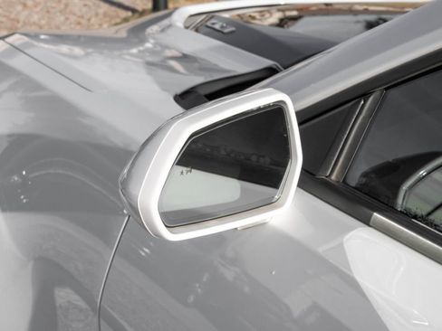 Used 2018 Chevrolet Camaro ZL1 image 40