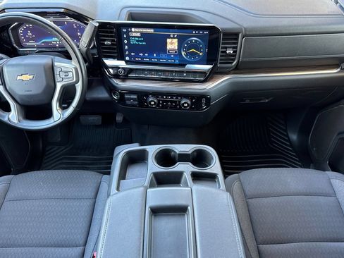 Certified 2025 Chevrolet Silverado 1500 LT RWD image 14