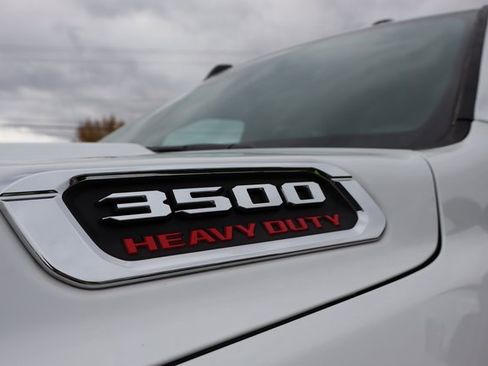 Used 2025 RAM 3500 Laramie image 8