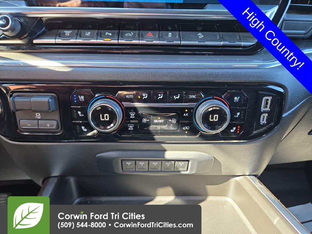 Used 2024 Chevrolet Silverado 3500 High Country w/ High Country Premium Package AWD/4WD image 26