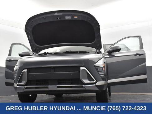Used 2024 Hyundai Kona Limited AWD/4WD image 39