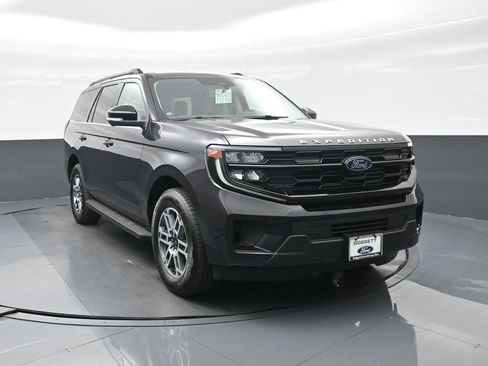New 2026 Ford Expedition Active image 15