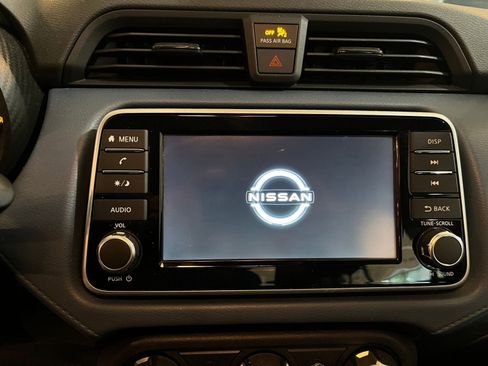 Used 2025 Nissan Versa SV FWD image 20