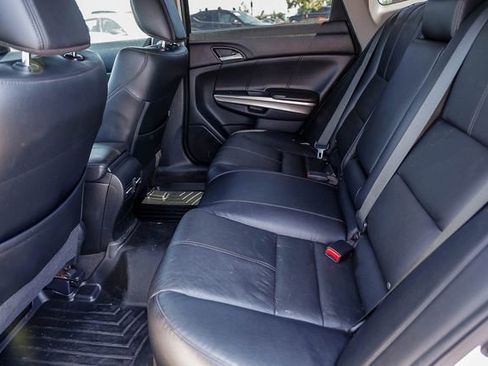 Used 2014 Honda Crosstour EX-L image 17