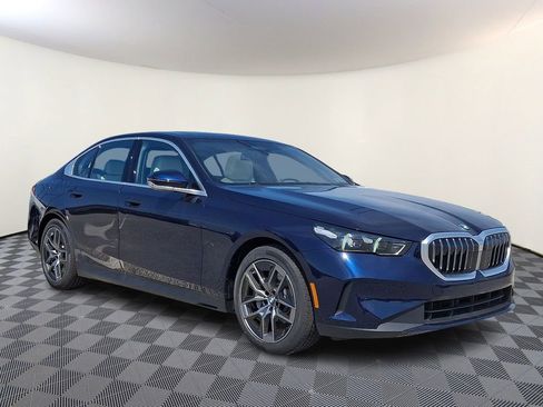 New 2026 BMW 530i xDrive w/ Premium Package AWD/4WD image 1