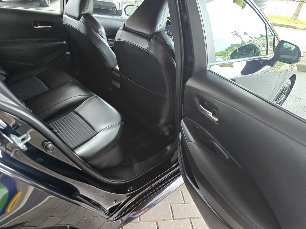 Used 2024 Toyota Corolla XSE FWD image 13