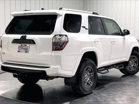 Used 2018 Toyota 4Runner TRD Off-Road Premium image 13