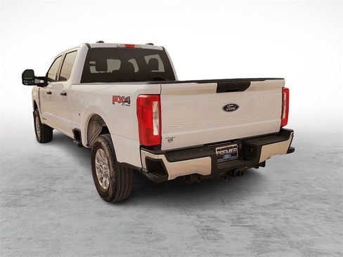 Used 2024 Ford F250 XLT w/ FX4 Off-Road Package image 8