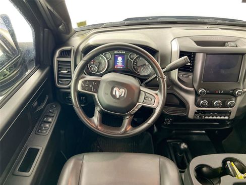 Used 2024 RAM 2500 Tradesman w/ Chrome Appearance Group image 19