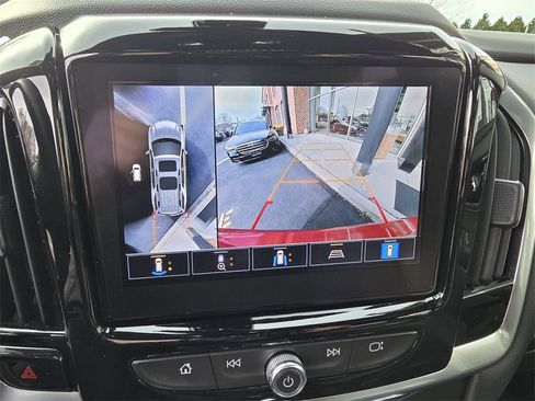 Used 2022 Chevrolet Traverse RS image 26