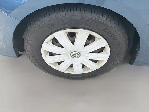 Used 2016 Volkswagen Jetta S image 35