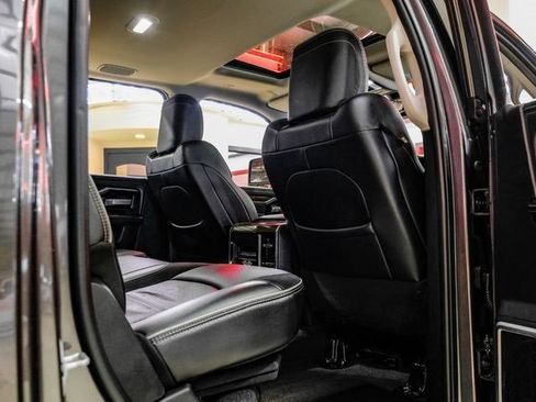 Used 2023 RAM 3500 Laramie image 38