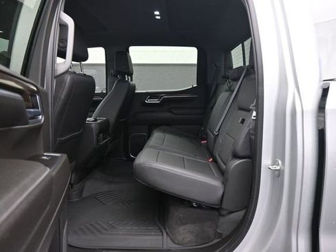 Used 2022 Chevrolet Silverado 1500 LT Trail Boss w/ LT Trail Boss Premium Package AWD/4WD image 8