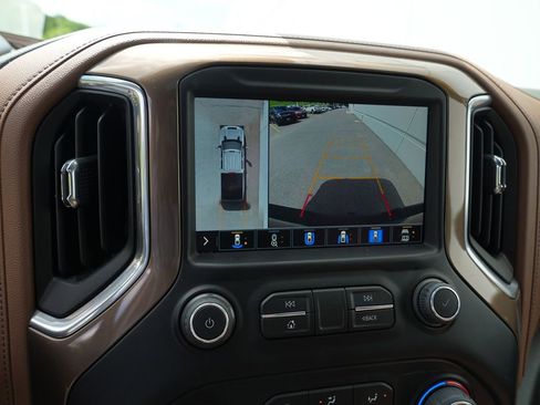 Used 2023 Chevrolet Silverado 3500 High Country w/ Z71 Off-Road Package AWD/4WD image 39
