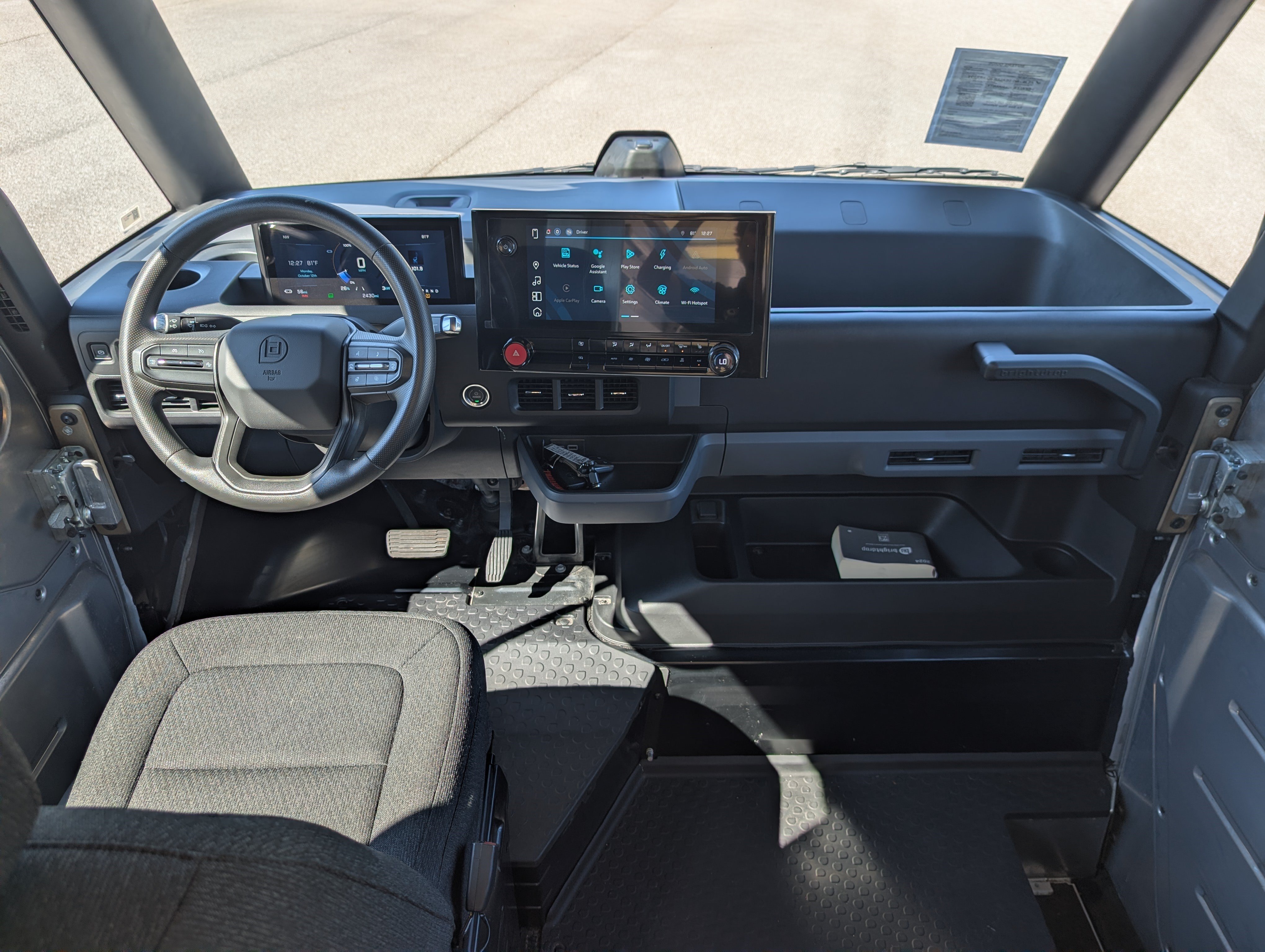 Used 2024 Chevrolet Brightdrop 600 w/ Commercial Equipment Package AWD/4WD image 19