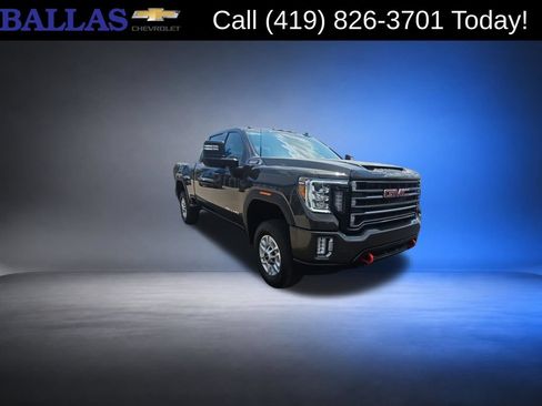 Certified 2022 GMC Sierra 2500 AT4 AWD/4WD image 2