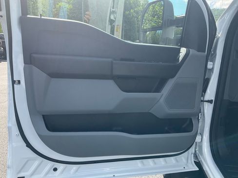 New 2026 Ford F450 XL w/ XL Driver Assist Package AWD/4WD image 17
