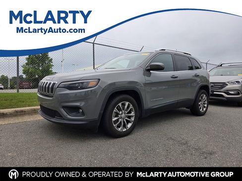 Used 2020 Jeep Cherokee Latitude Plus FWD image 1