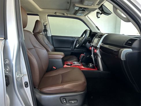 Used 2022 Toyota 4Runner Limited image 29