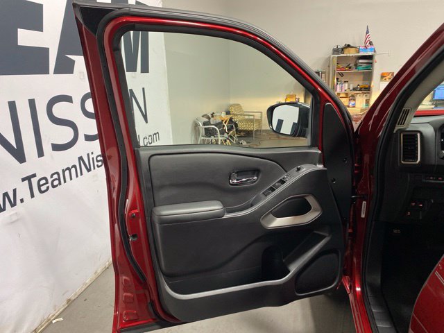 Certified 2024 Nissan Frontier SV AWD/4WD image 9