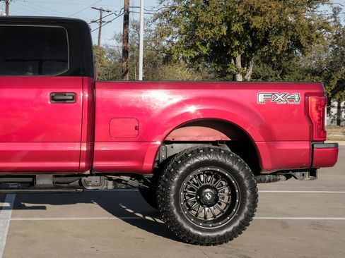 Used 2017 Ford F250 XLT w/ XLT Value Package image 17